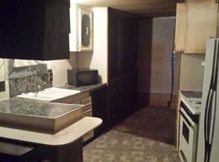 4180 Tamarisk Rd, Joshua Tree, CA 92252