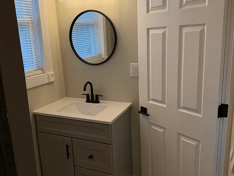 128 Flint St #3 — Photo 8