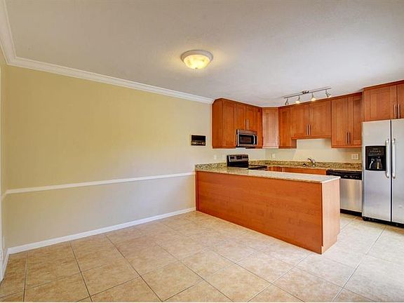 4th image of 3302 Spanish Wells Dr #40-D