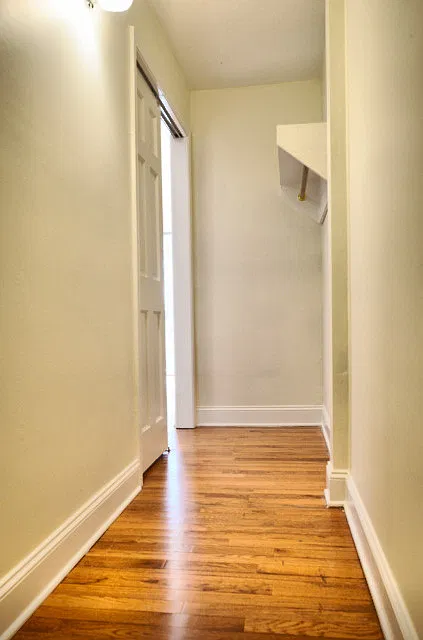 Avail Aug 2027 - Beautiful 2 Bedroom, 1.5 Bath Townhome 1 mile to UNC! — Photo 4