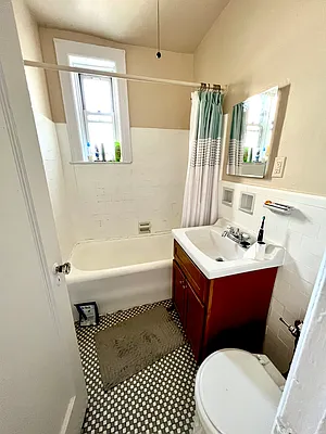 Rented by Oxford Property Group | media 4