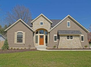 9469 Timberidge Ct, Mentor, OH 44060