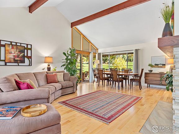 5th image of 320 Crestridge Ln
