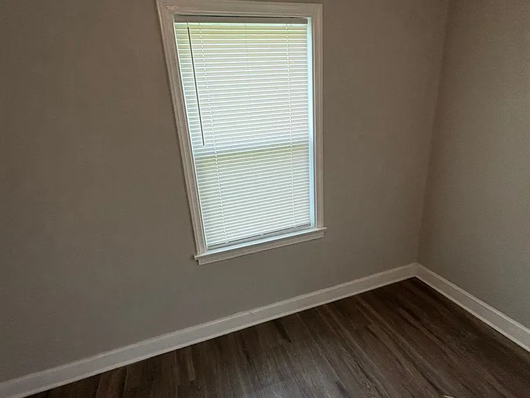 993 Gordon St — Photo 12