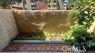 15425 Sherman Way #101 — Photo 12