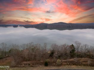 W Mountain Dr, Rockwood, TN 37854