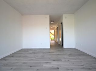 7121 Woodman Ave APT 5, Van Nuys, CA 91405