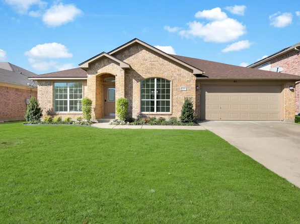 300 Limestone Dr, Alvarado, TX 76009
