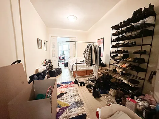 Rented by Ulas Real Estates Inc | media 28