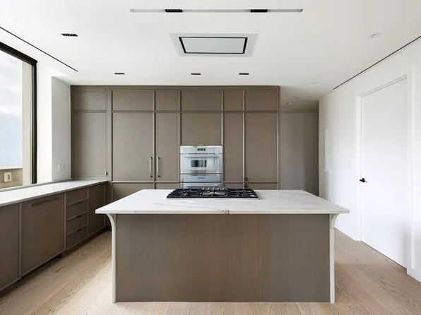 58 Saint Marks Place image 6 of 34