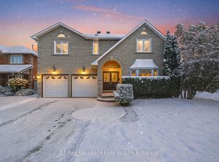 82 Bishop Dr, Barrie, ON L4N 7P4