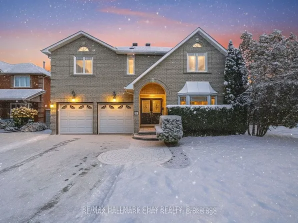 82 Bishop Dr, Barrie, ON L4N 7P4