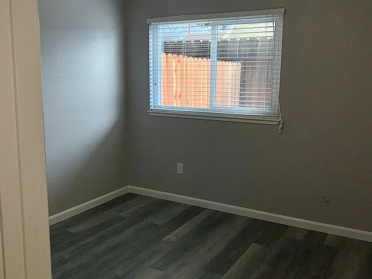 Available Apartments at Lawton Street, Antioch, CA — Photo 9