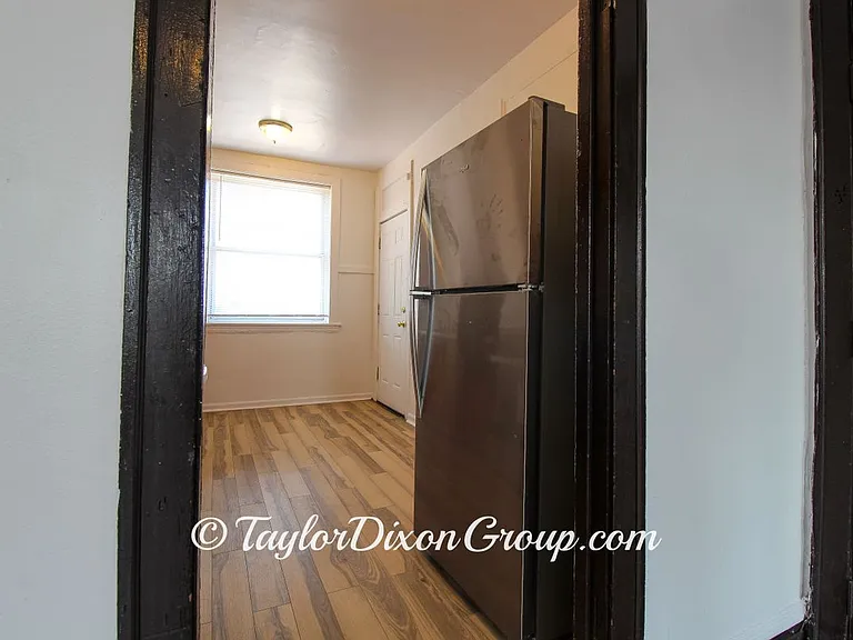 3863 W Maypole Ave #3B — Photo 8