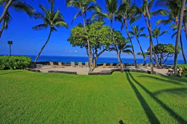 1st image of 75-6100 Alii Dr APT D1