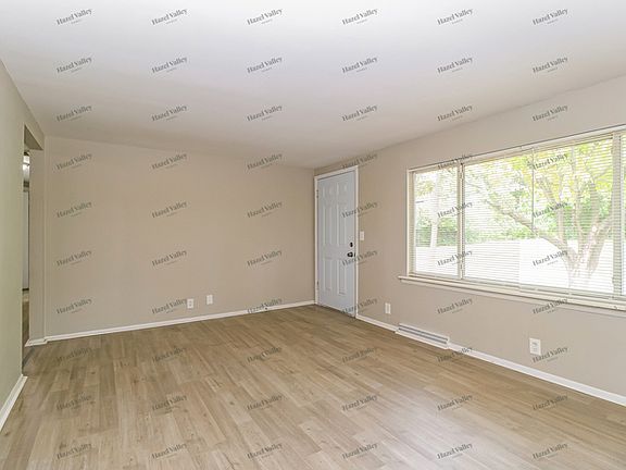 4th image of 2253 Maxville Ln