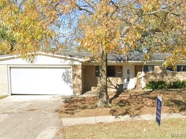 1510 Red Bud Ln, McAlester, OK 74501