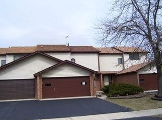 2548 Lake Shore Dr, Lynwood, IL 60411