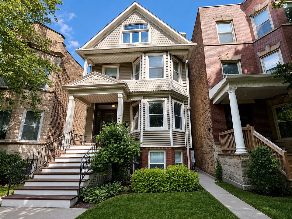 1st image of 4327 N Damen Ave #G