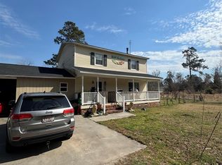 51 Lakeside Dr, Fair Bluff, NC 28439