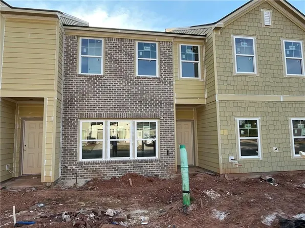 5502 Warwick Pass, Douglasville, GA 30135