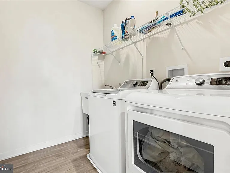 604 McNair Dr — Photo 20