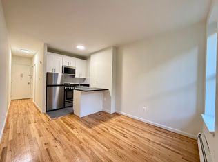 433 W 45th St APT 1B, New York, NY 10036