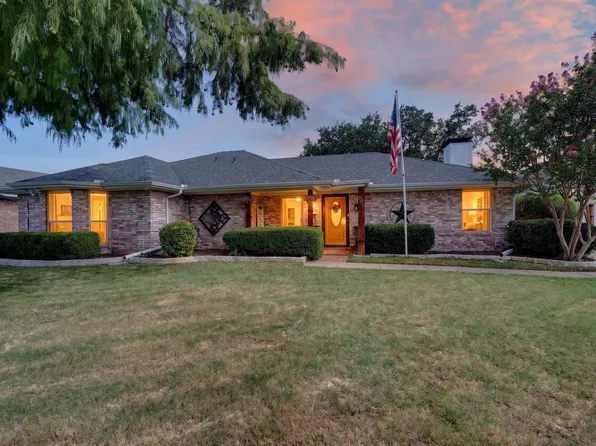 403 Sunset Dr, Crandall, TX 75114