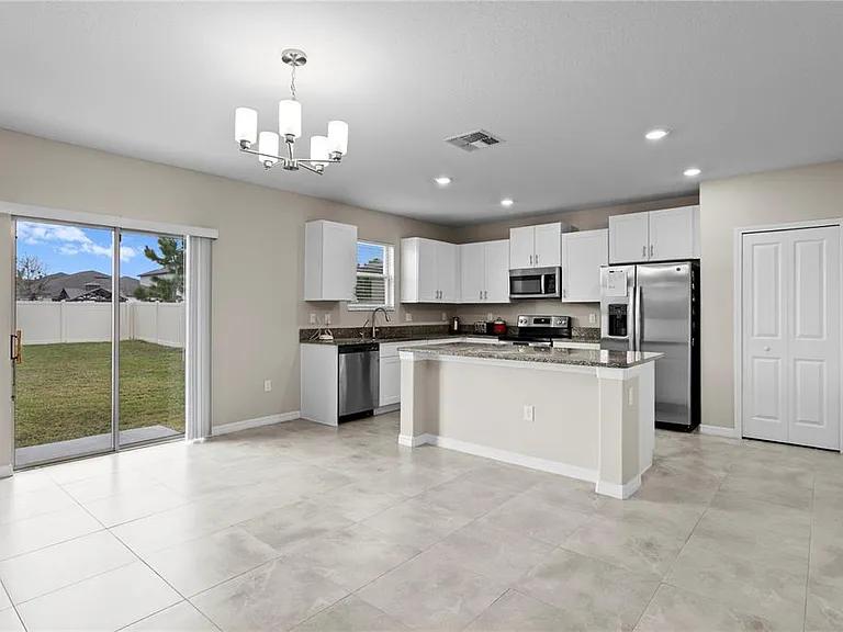 7109 Paradise Island Ct — Photo 15