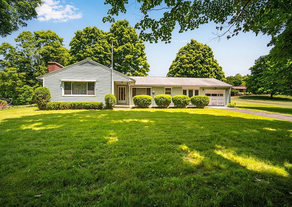 114 West St, Granby, MA 01033 Zillow