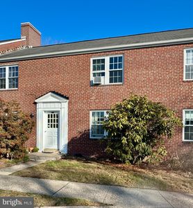 200 Maplewood Dr APT 7-C, Pottstown, PA, 19464
