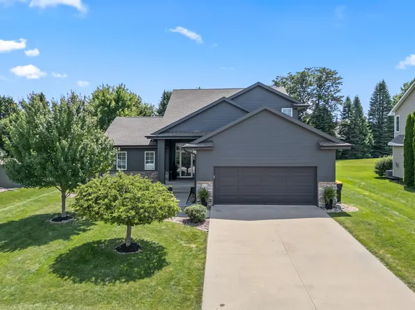 1660 SE Bell Dr, Waukee, IA 50263