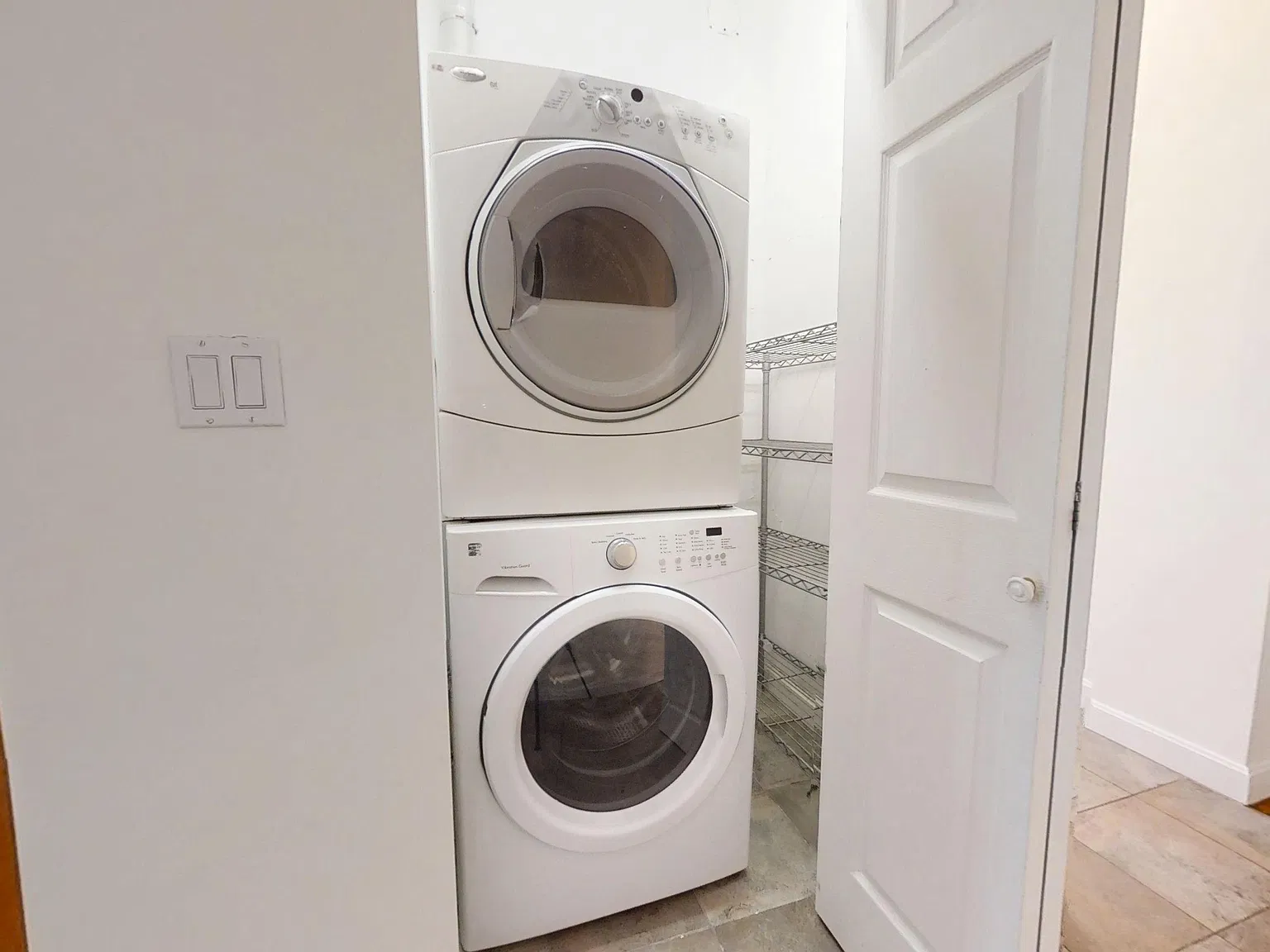 3 bed, 1678 sqft, $3,300 — Photo 2