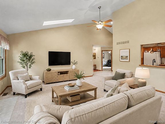 4th image of 8183 Prestwick Ln