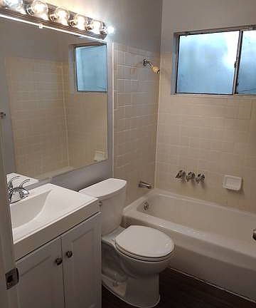 4th image of 4126 Dunmore Dr