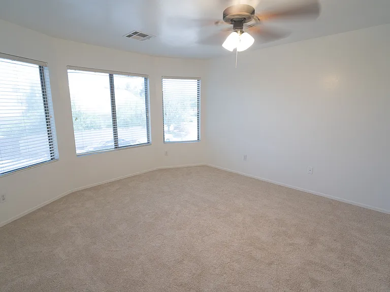 1492 N Saddle St — Photo 22