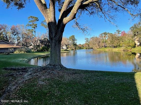 5th image of 4208 Laurel Oak Way