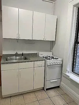 Rented by Jonis Realty | media 4