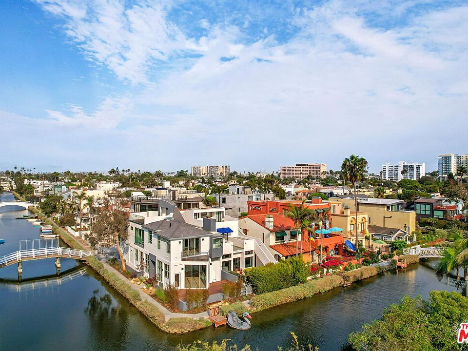 1st image of 2402 Grand Canal