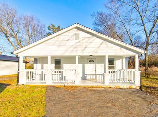 54 School St #A, White, GA 30184