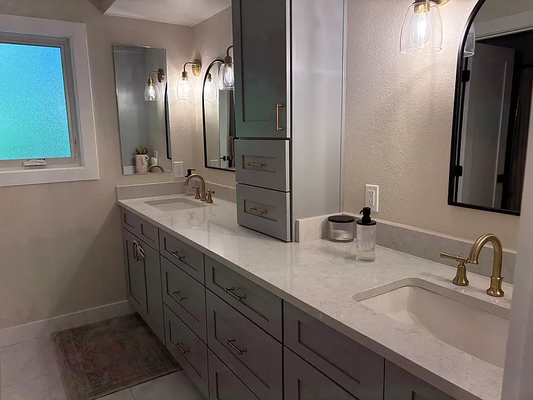 5769 S Geneva St — Photo 18