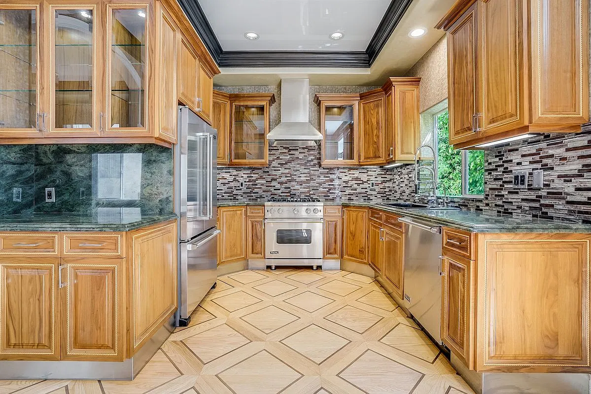 3 bed, 2.5 bath, 1506 sqft, $4,980 — Photo 4