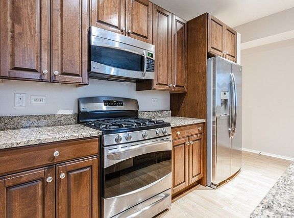 3rd image of 310 S Michigan Ave Unit 1606