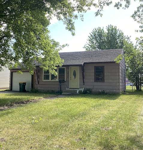 1413 11th Avenue, Windom, Mn 56101 