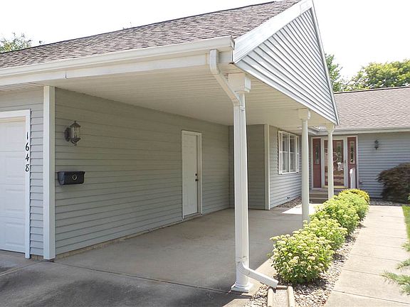 2nd image of 1648 Woodfield Ct