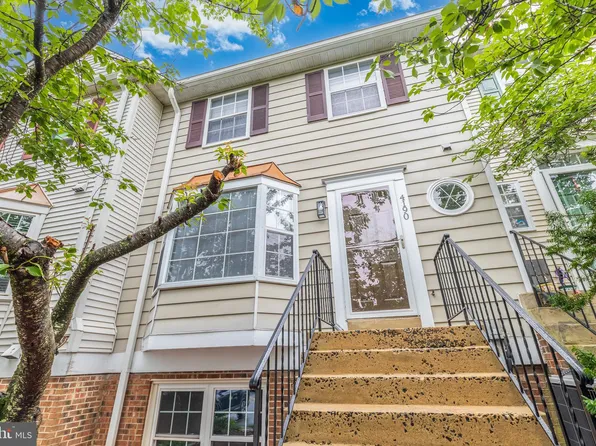 4190 Pleasant Meadow Ct Unit 102B, Chantilly, VA 20151