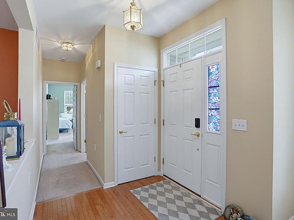 5th image of 264 Trellis Ln