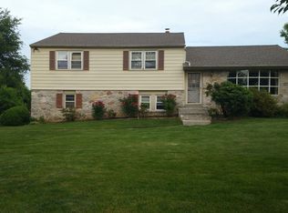 2429 Michael Rd, Huntingdon Valley, PA 19006