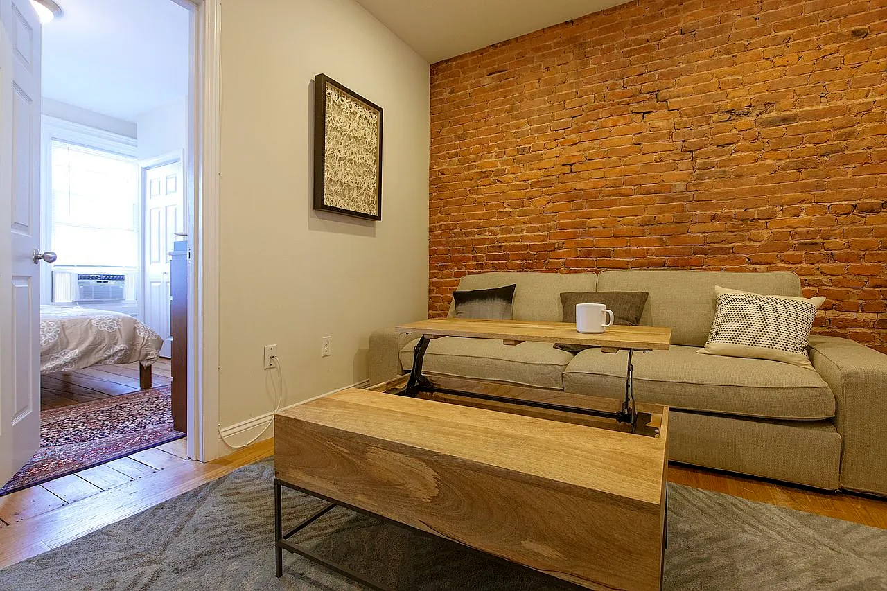 3 bed, 800 sqft, $5,000 — Photo 4