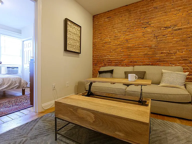 237 Northampton St #2 — Photo 4